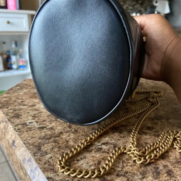 Gucci Marmont Bucket Bag - Picture 9 of 9